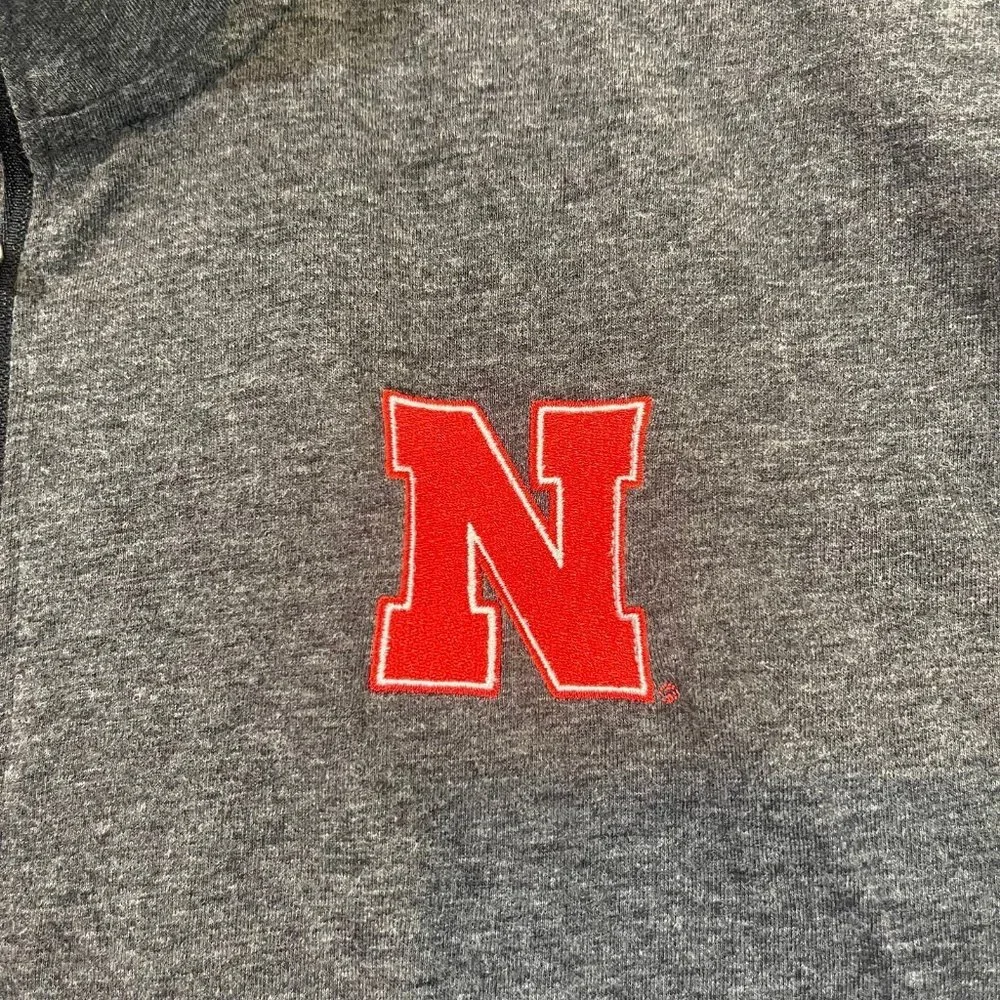 Champion Nebraska Cornhuskers Quarter 1/4 Zip Men’s Small Grey Long Sleeve Shirt